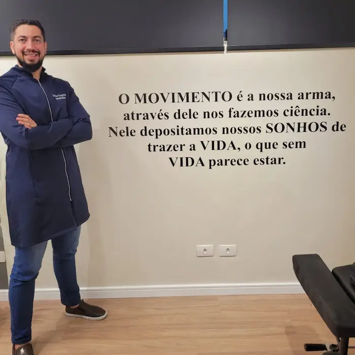 Dr. Dênis Casagrande — Fisioterapeuta da Clínica Barros